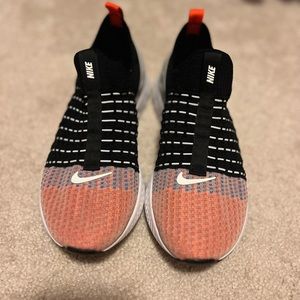 Nike React Phantom Run Flyknit 2 - Unisex 8w/6.5m